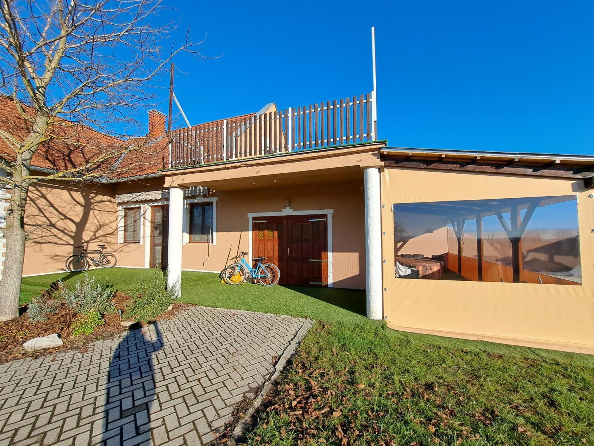 Berek Vendeghaz Fonyod Apartment Екстериор снимка